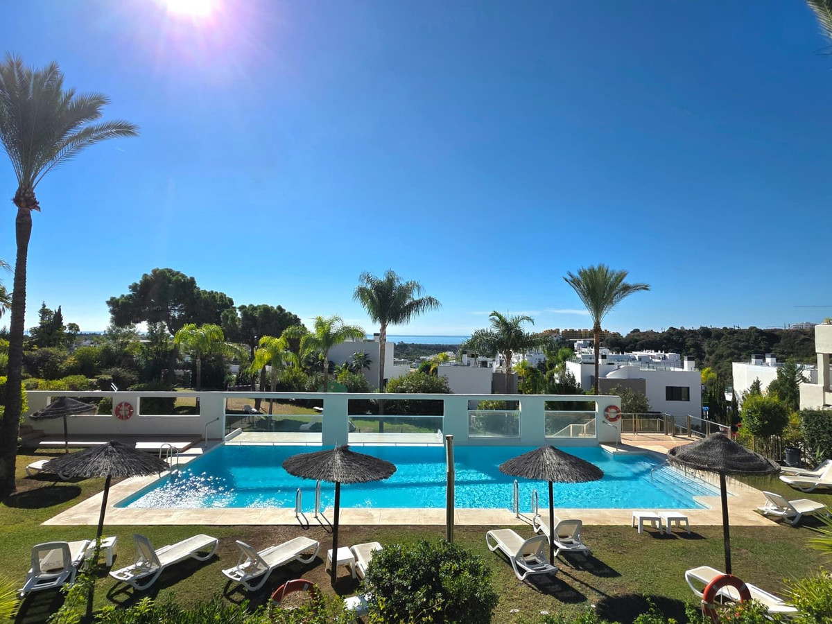 2 Bedroom Apartment in Estepona
