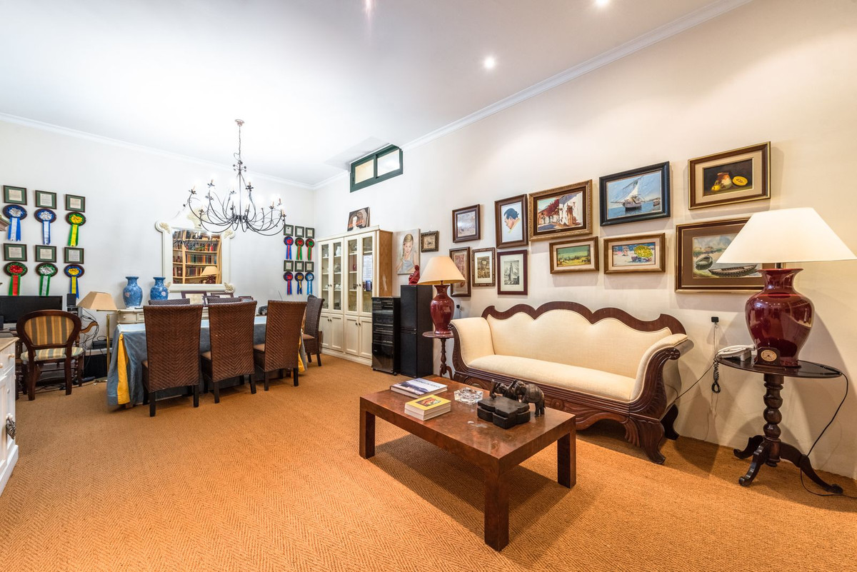 4 Bedroom Townhouse in Marbella - Photo 26