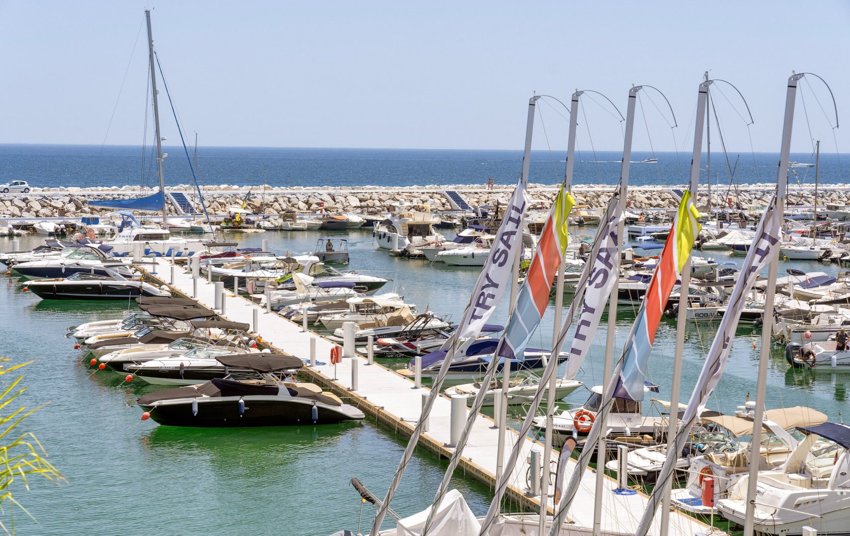 4 Bedroom Apartment in Marbella - Photo 10