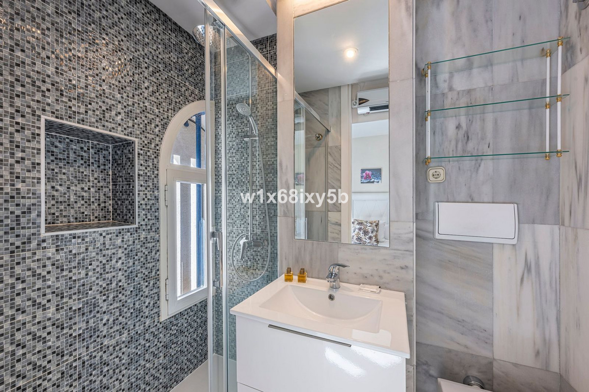 2 Bedroom Apartment in Marbella - Foto 23