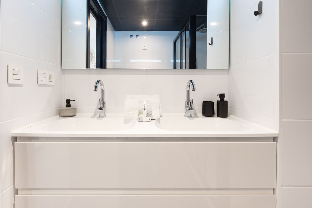 3 Bedroom Penthouse in Mijas - Photo 16
