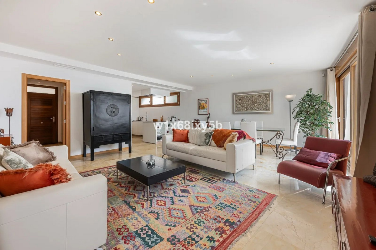 3 Bedroom Apartment in Marbella - Фото 12
