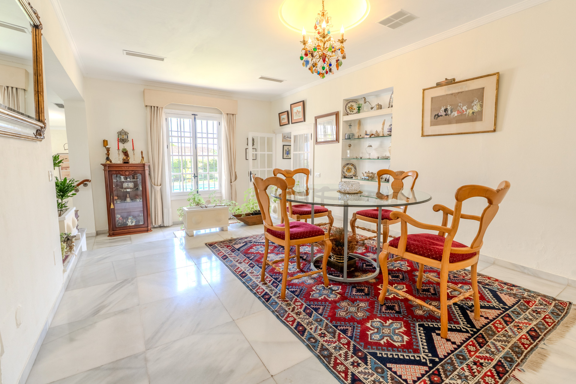 6 Bedroom Villa in Marbella - Photo 15