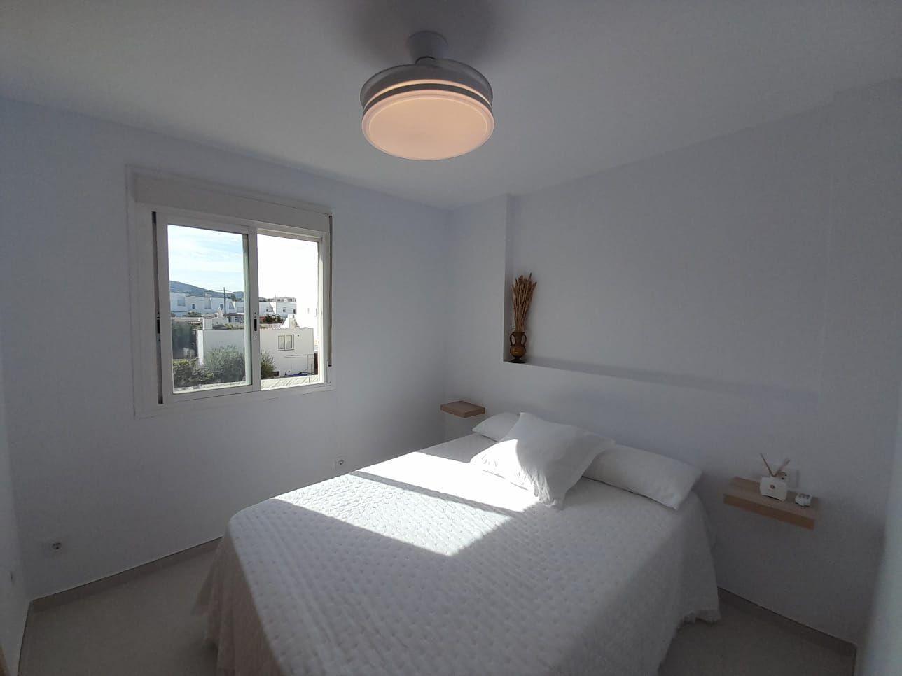 Piso de 4 dormitorios en Baleares – Foto 9