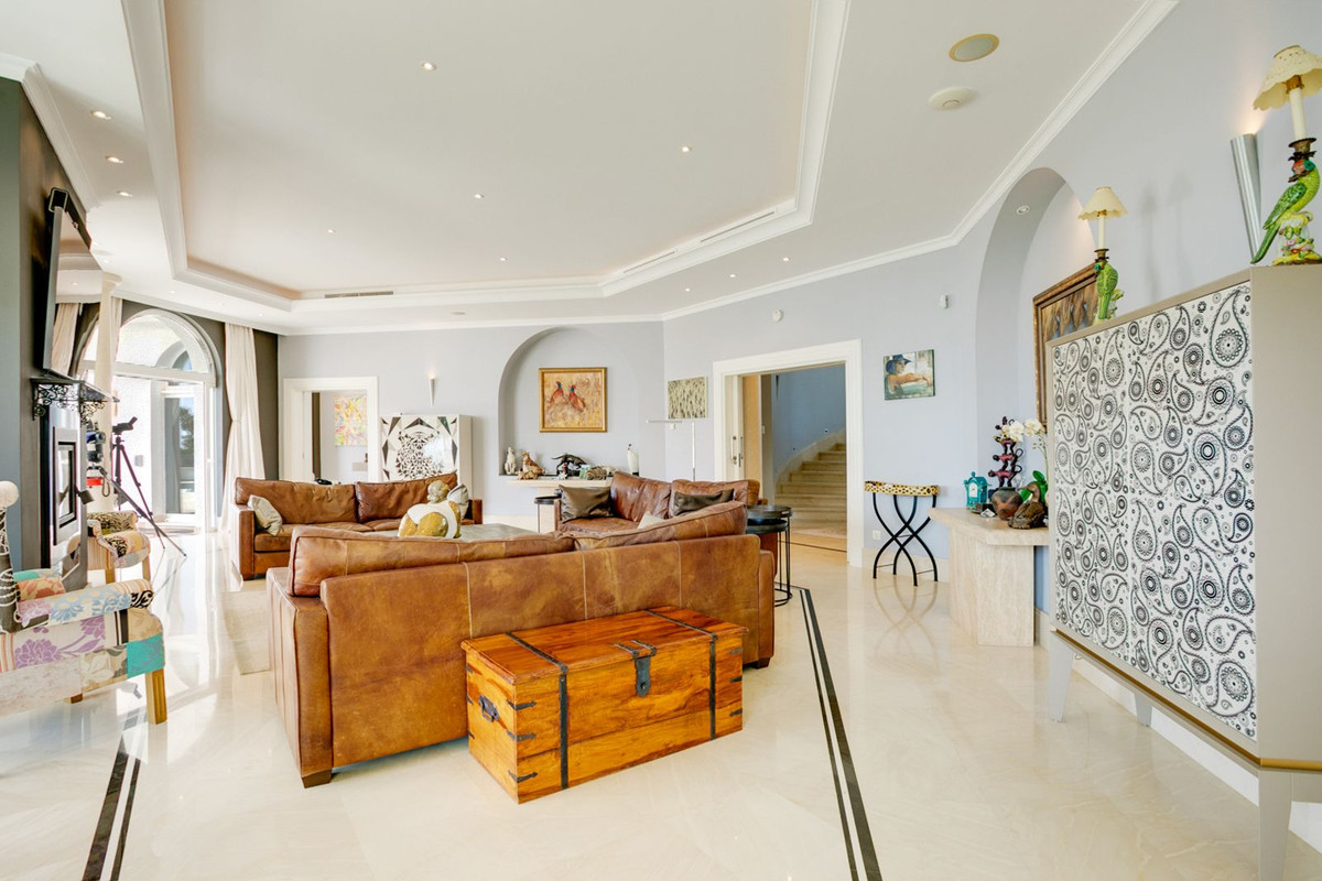 5 Bedroom Villa in Benahavís - Фото 13