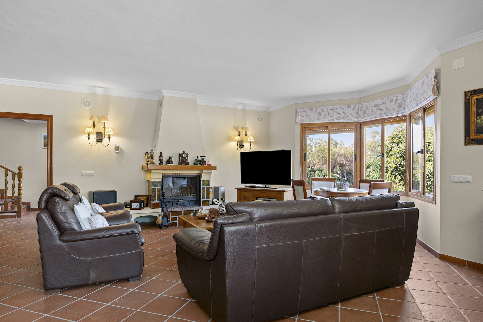 5 Bedroom Villa in Benahavís - Foto 4
