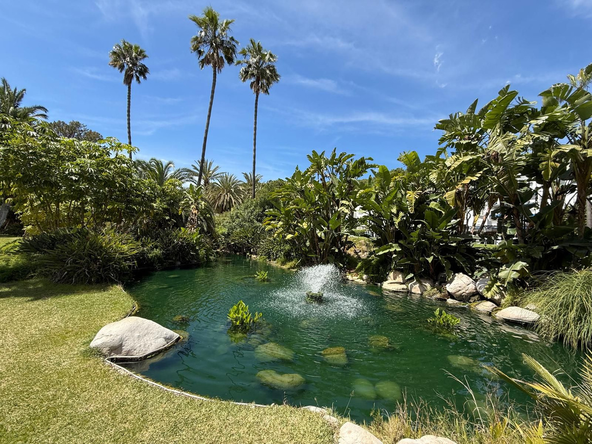 2 Bedroom Apartment in Marbella - Photo 16