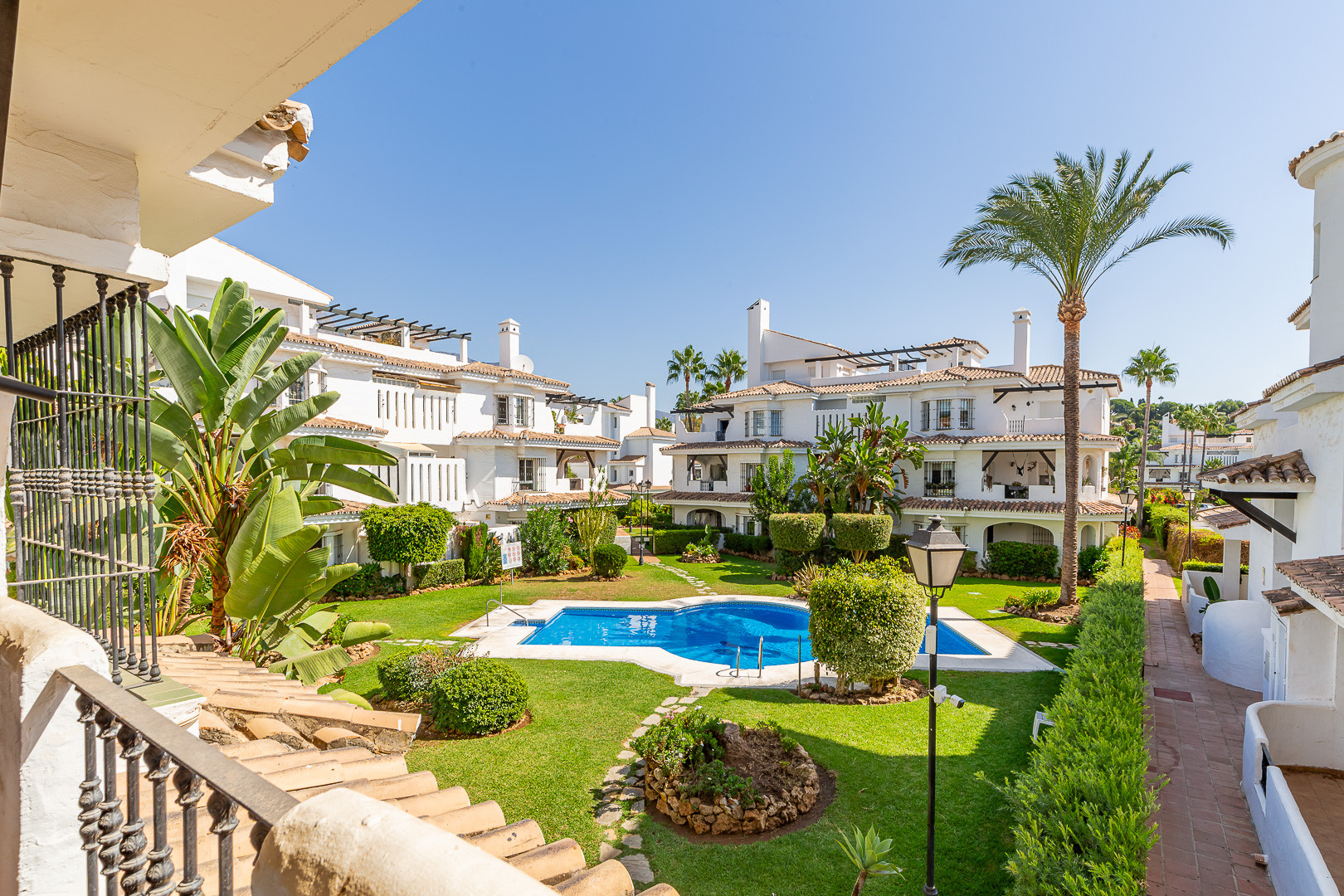 4 Bedroom Apartment in Marbella - Photo 18