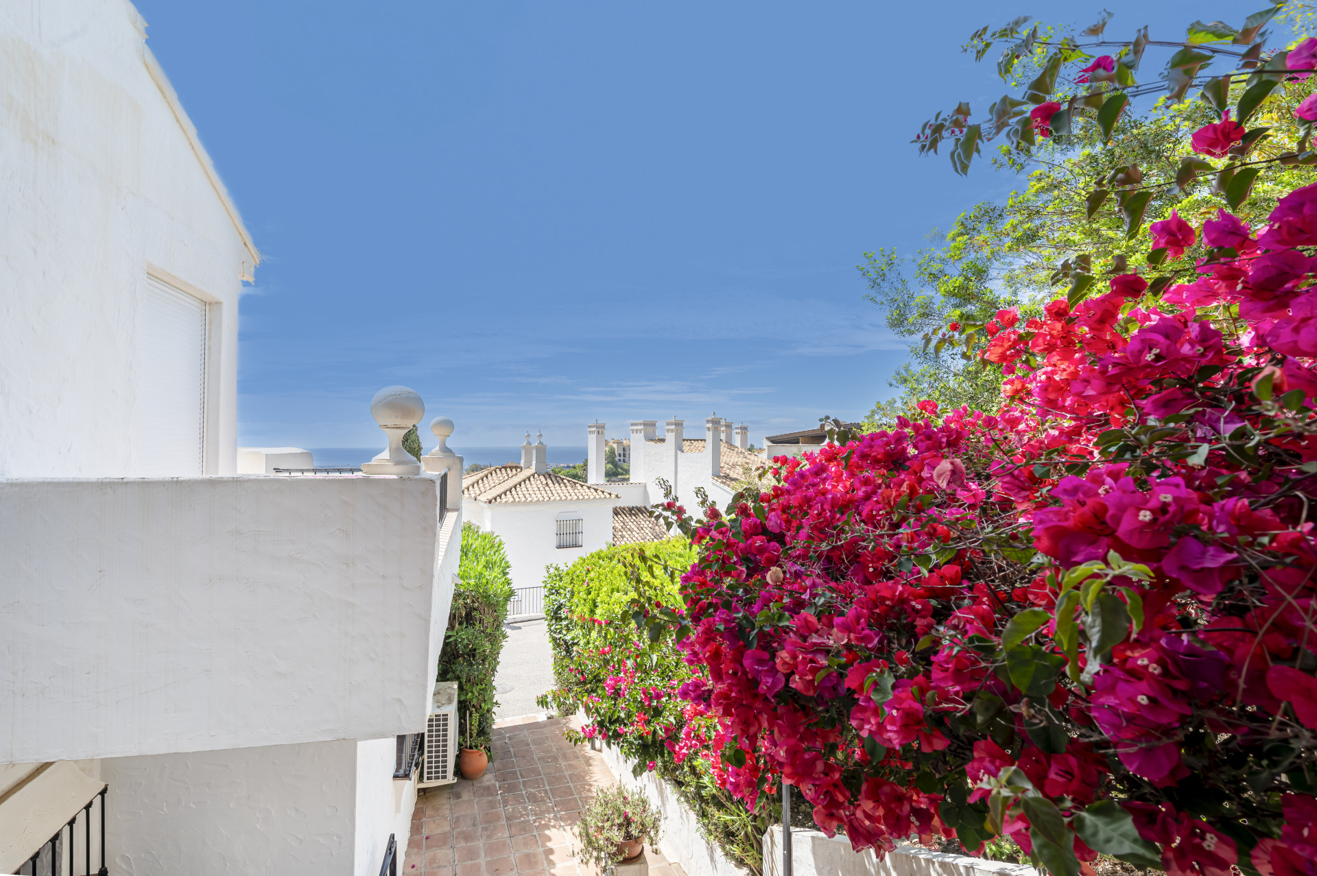 2 Bedroom Apartment in Benahavís - Фото 16