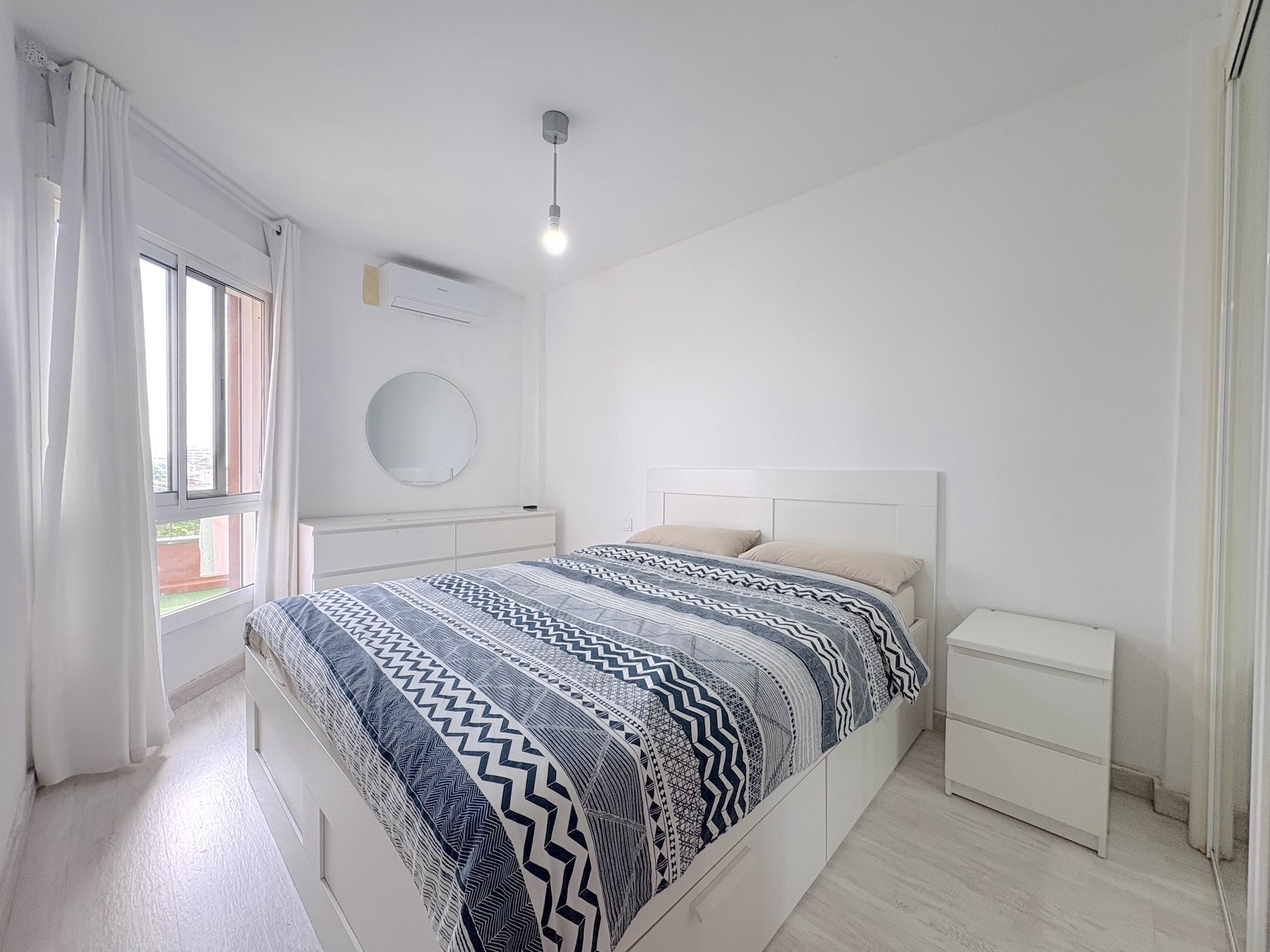 2 Bedroom Apartment in Benalmádena - Photo 16
