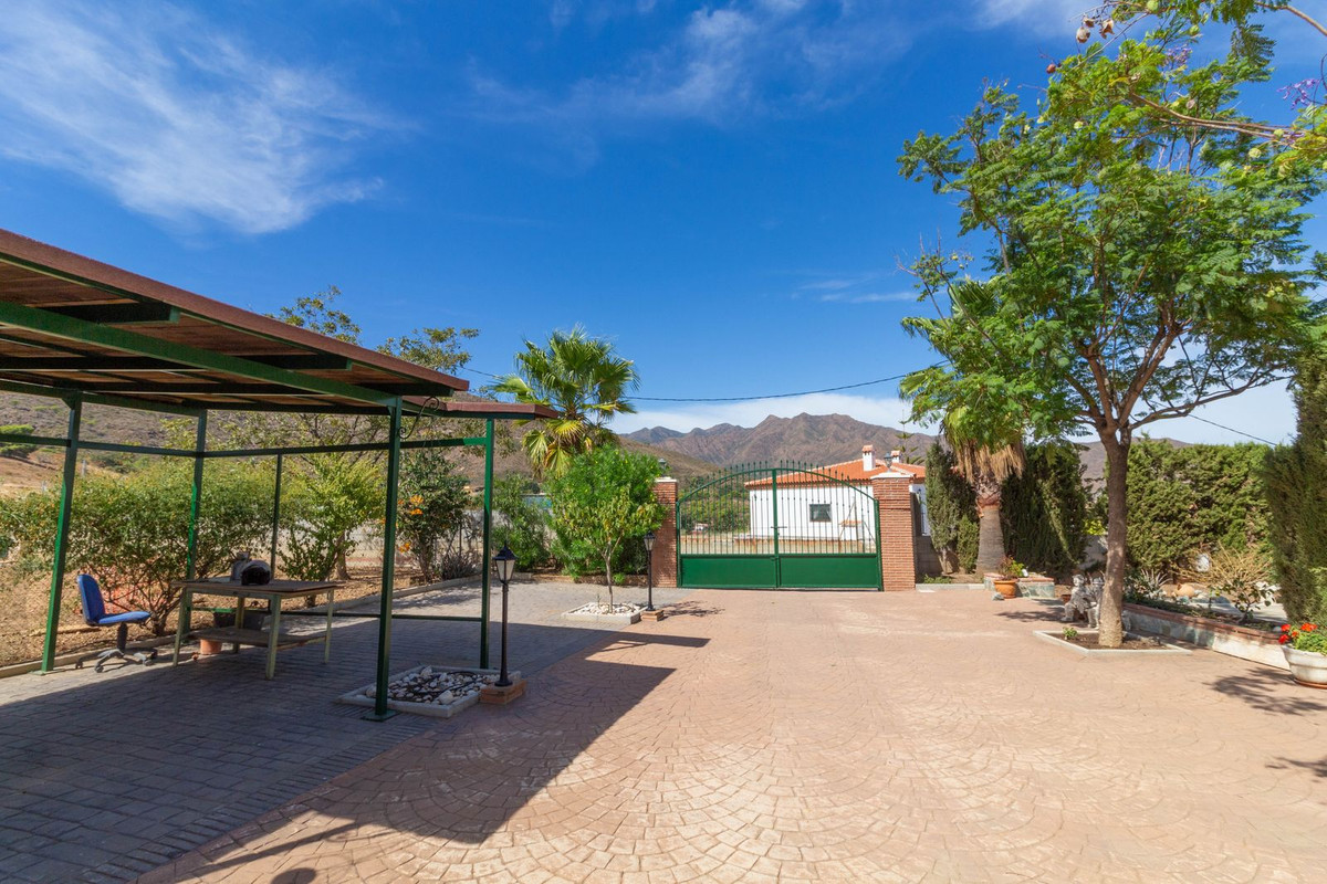 4 Bedroom Country house in Mijas - Фото 9
