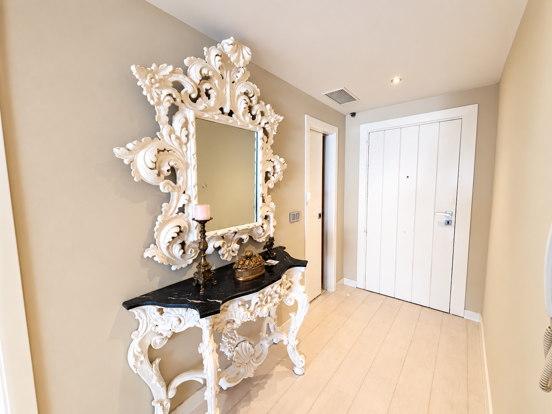 3 Bedroom Apartment in Marbella - Photo 14