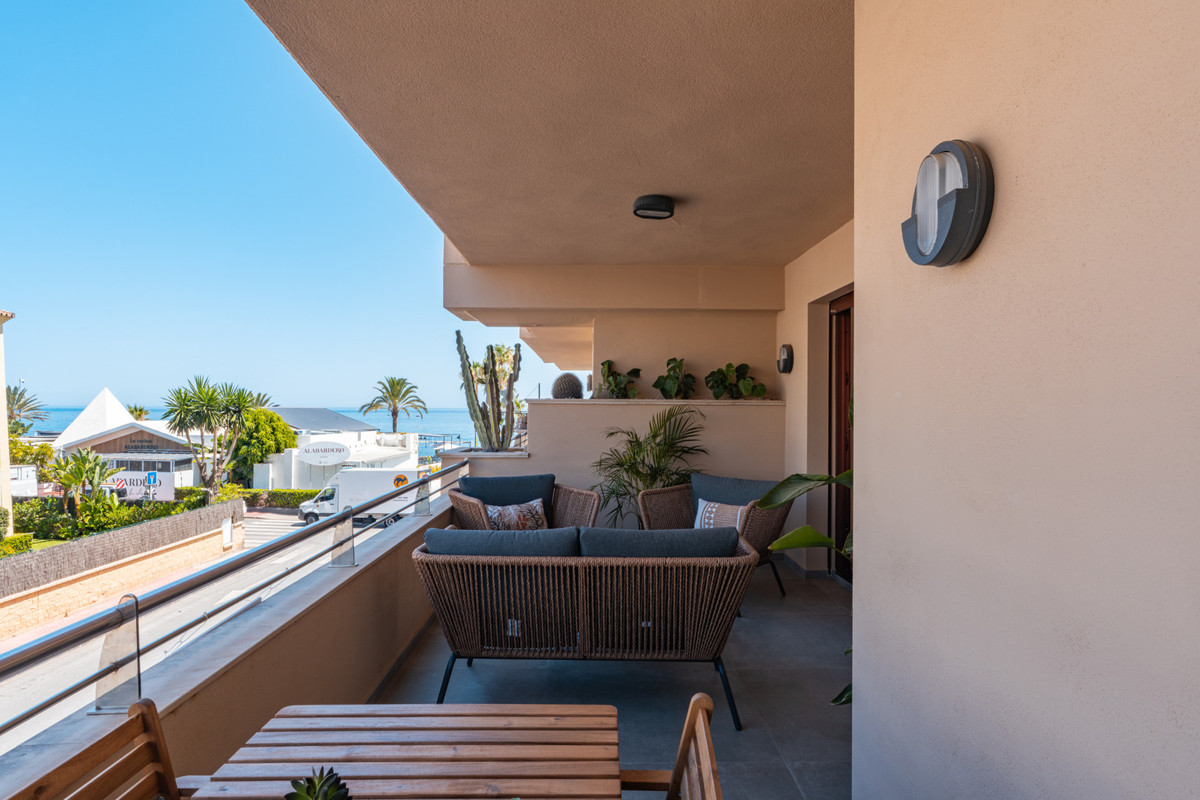 2 Bedroom Apartment in San Pedro de Alcántara - Фото 20