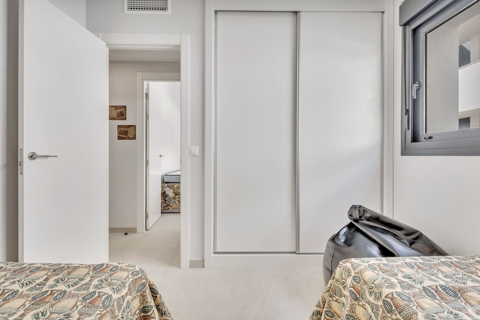 Apartamento com 3 quartos com piscina em Alicante, Espanha – Foto 26