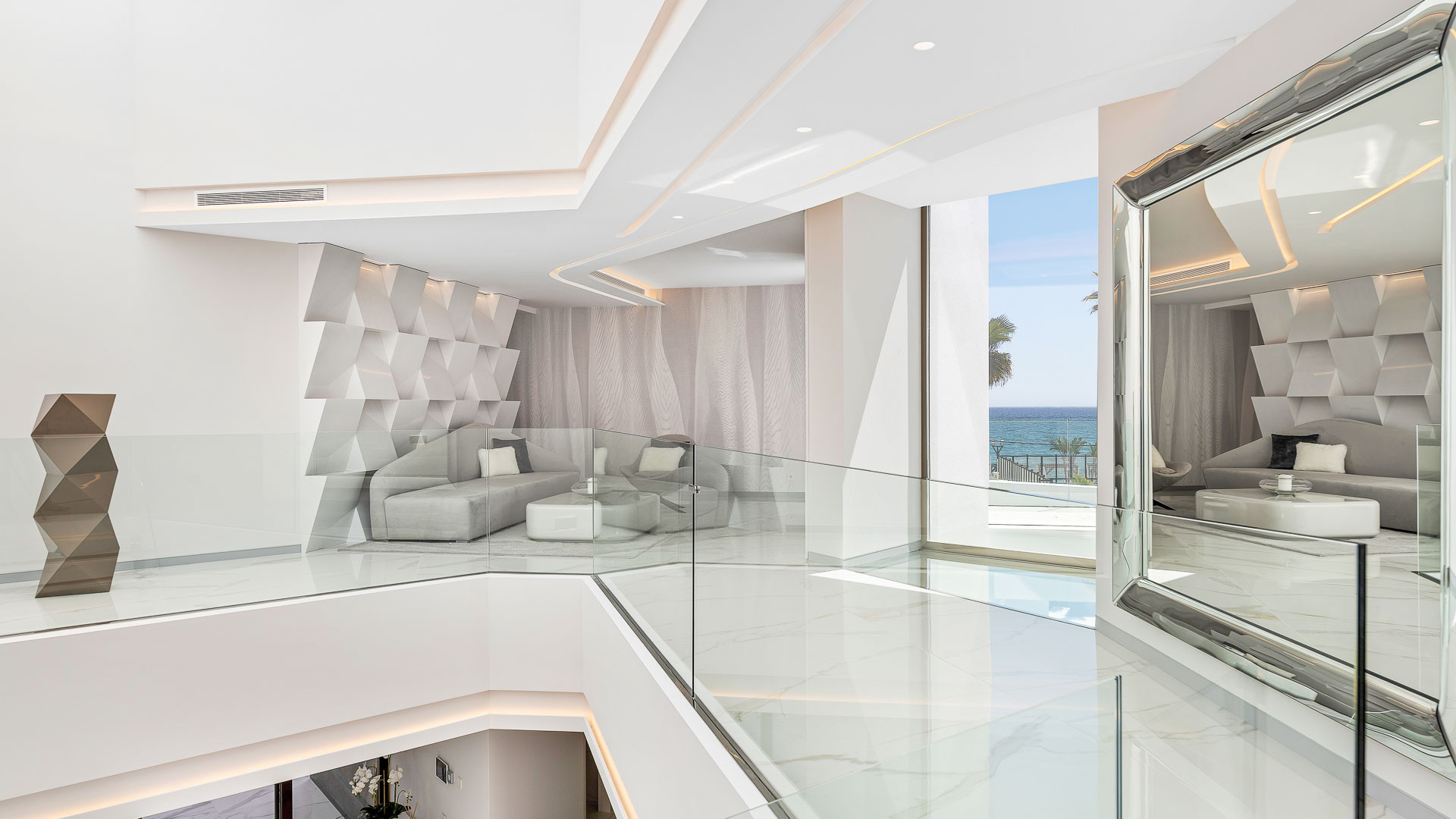 6 Bedroom Villa in Marbella - Photo 9