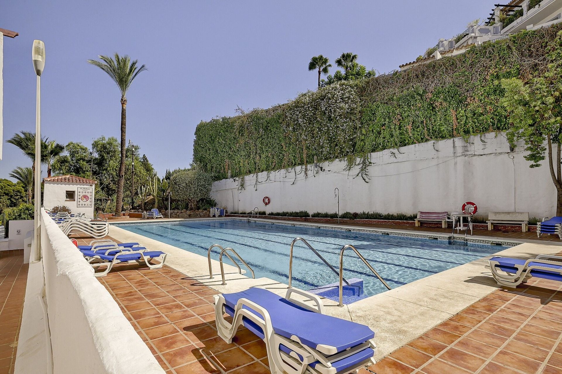 2 Bedroom Apartment in Marbella - Photo 17