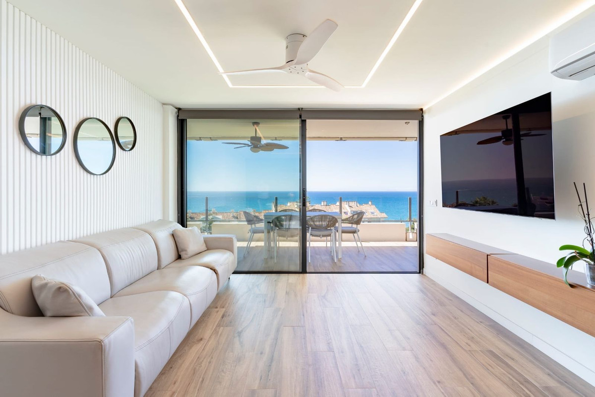 3 Bedroom Apartment in Marbella - Photo 9
