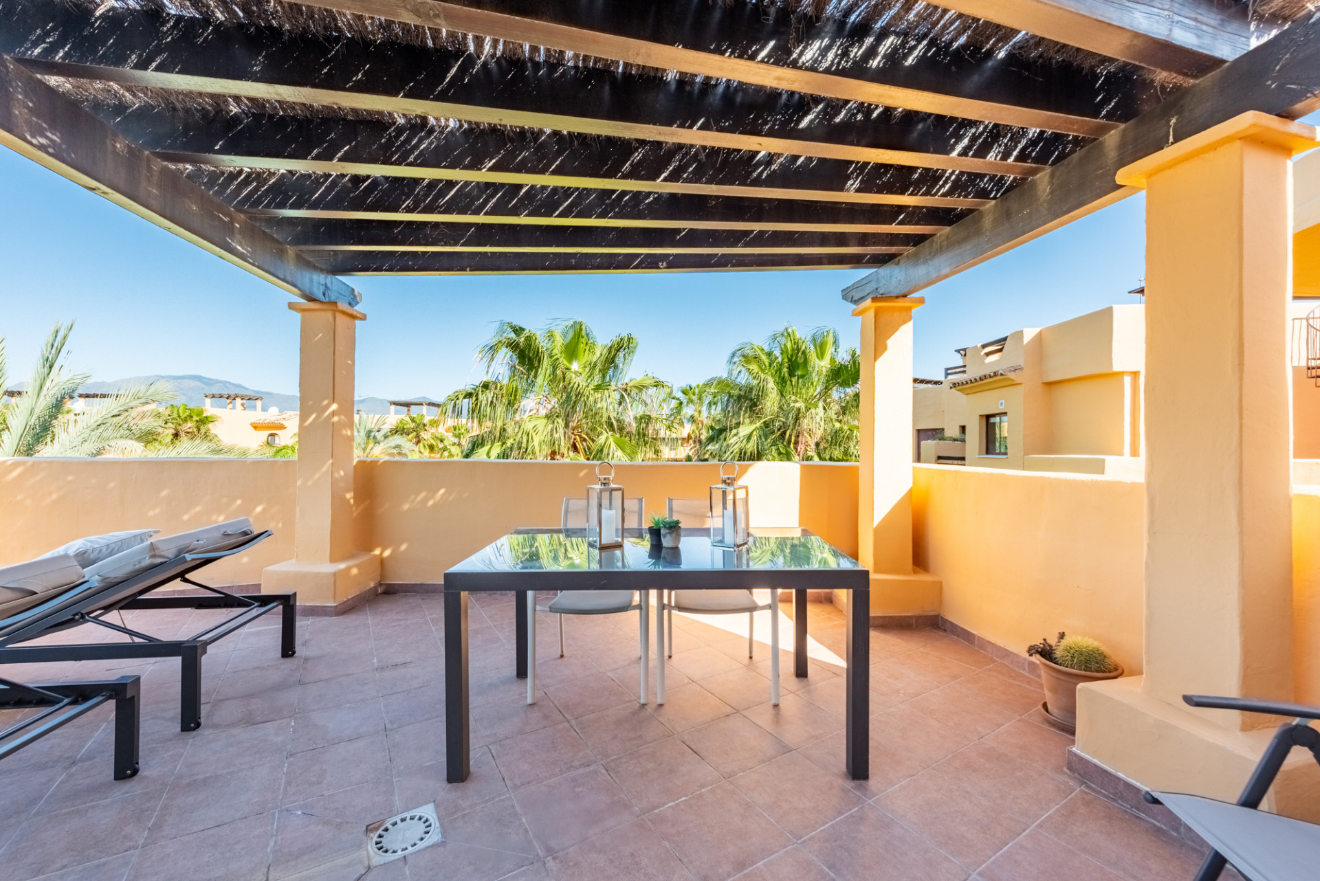 3 Bedroom Penthouse in Estepona - Photo 23