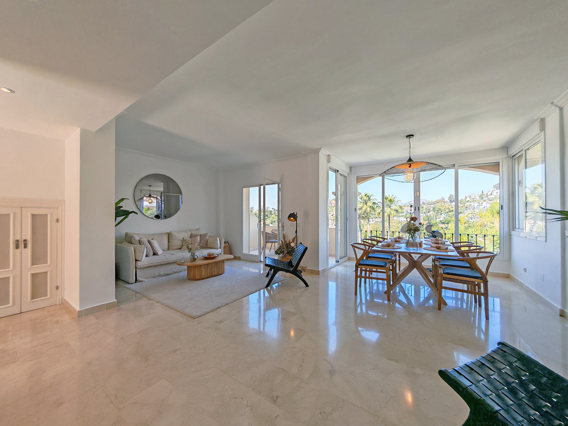 2 Bedroom Penthouse in Benahavís