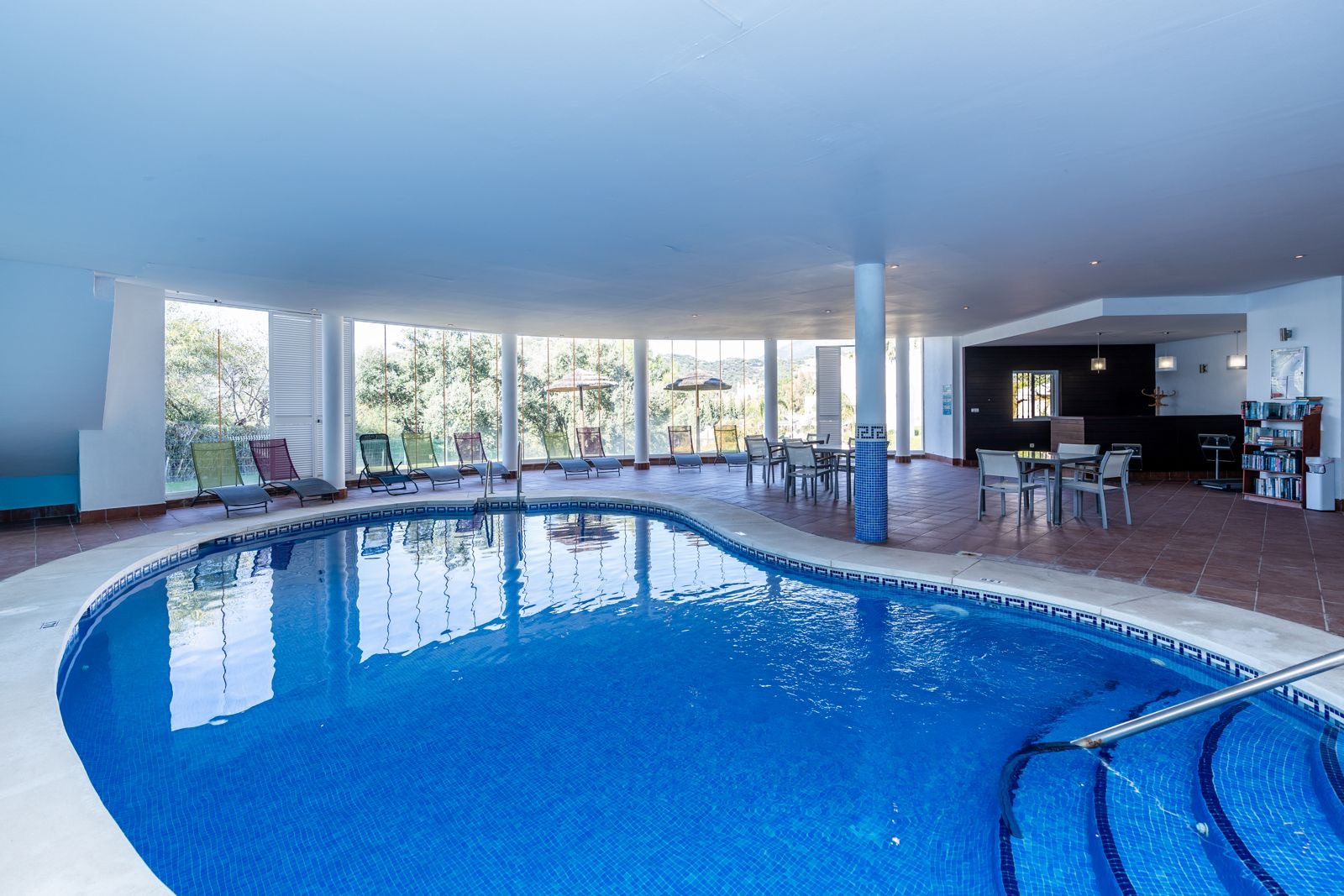 4 Bedroom Apartment in Benahavís - Photo 27