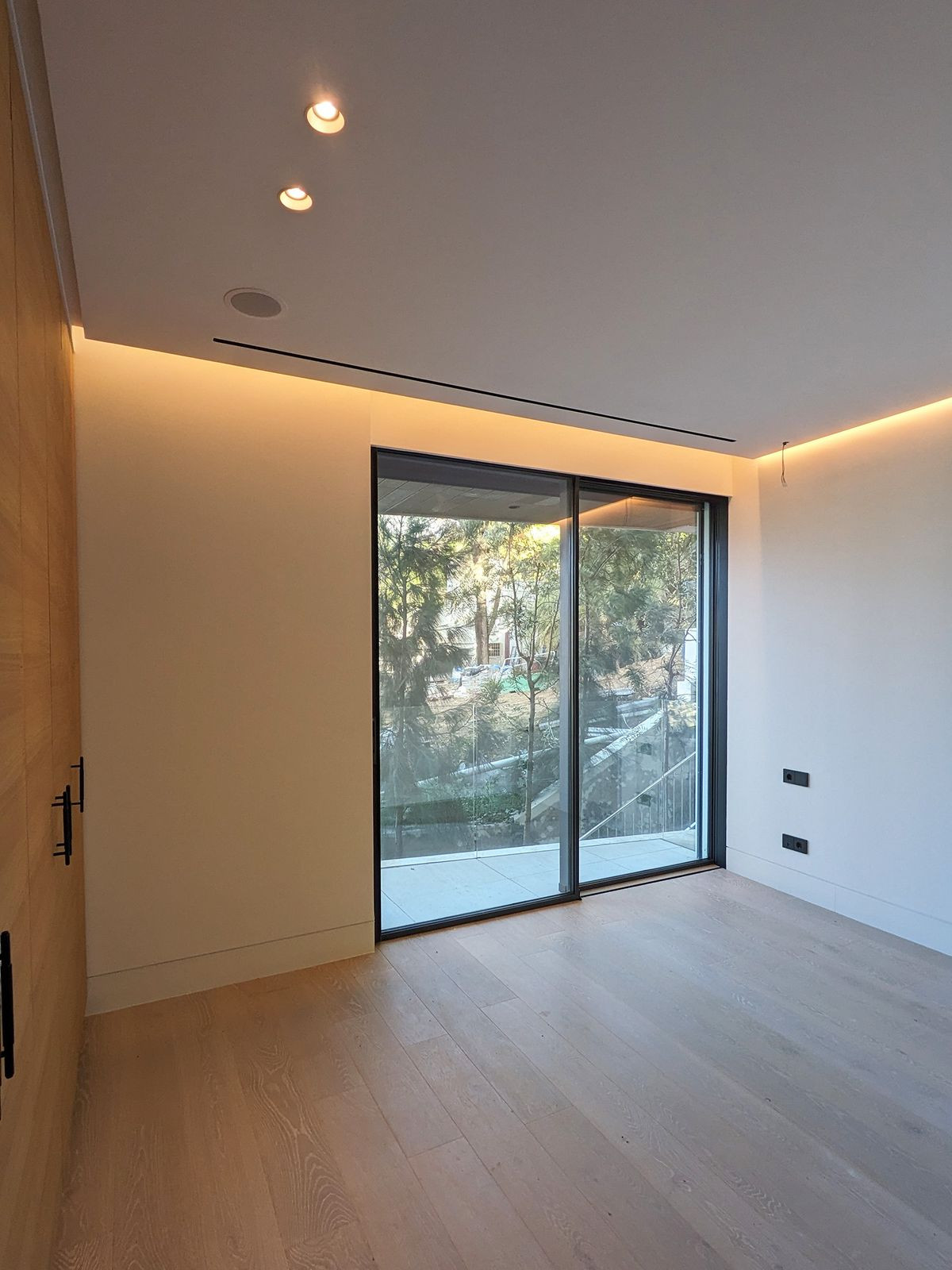 4 Bedroom Apartment in Estepona - Photo 22
