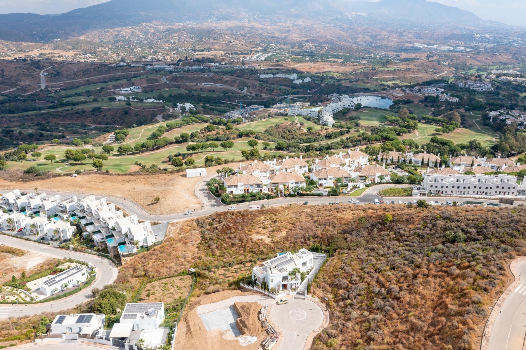 3,984 m² Plot in Mijas - Photo 18