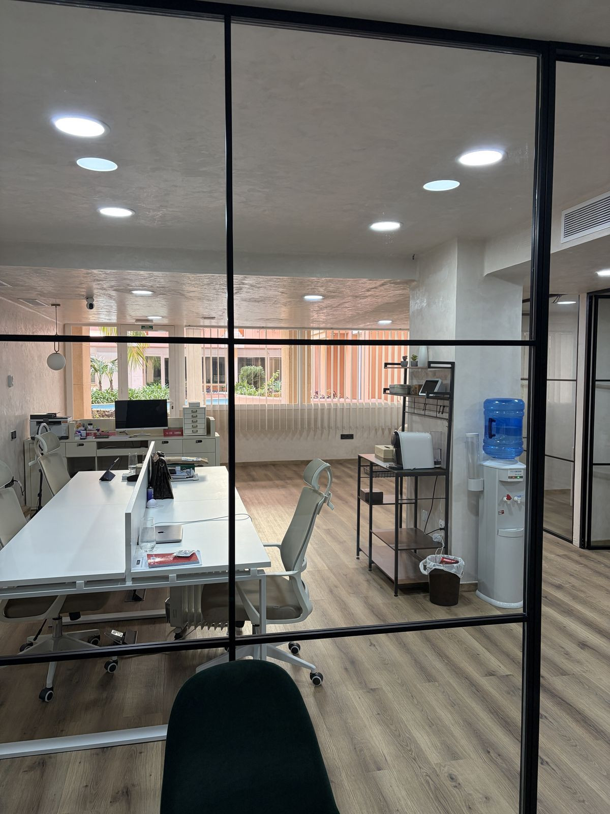 Espaço comercial com piscina em Málaga, Espanha – Foto 8