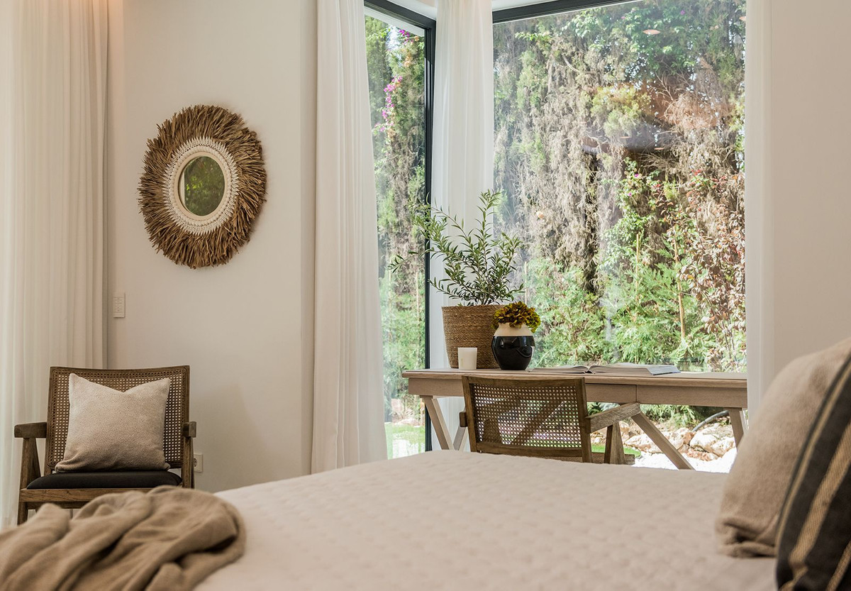 5 Bedroom Villa in Estepona - Photo 36