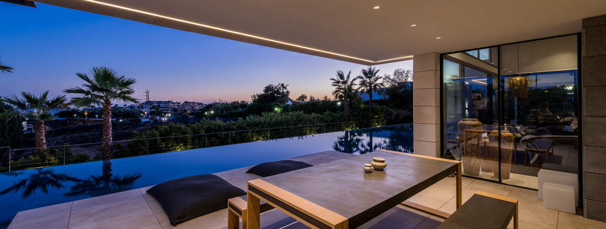 6 Bedroom Villa in Marbella - Photo 26