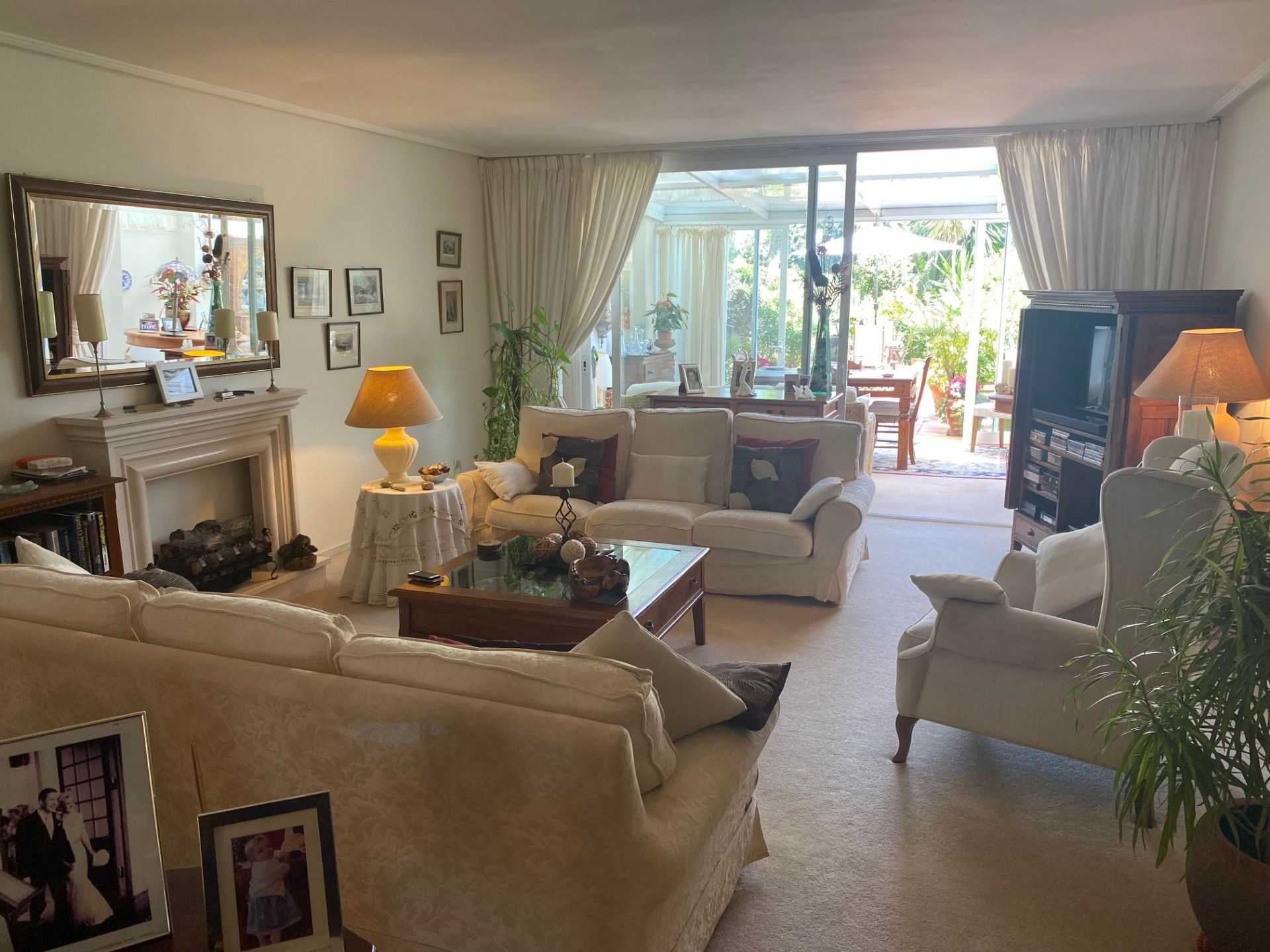 2 Bedroom Apartment in Estepona - Photo 4