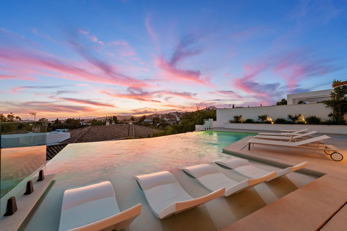 5 Bedroom Villa in Benahavís - Foto 52