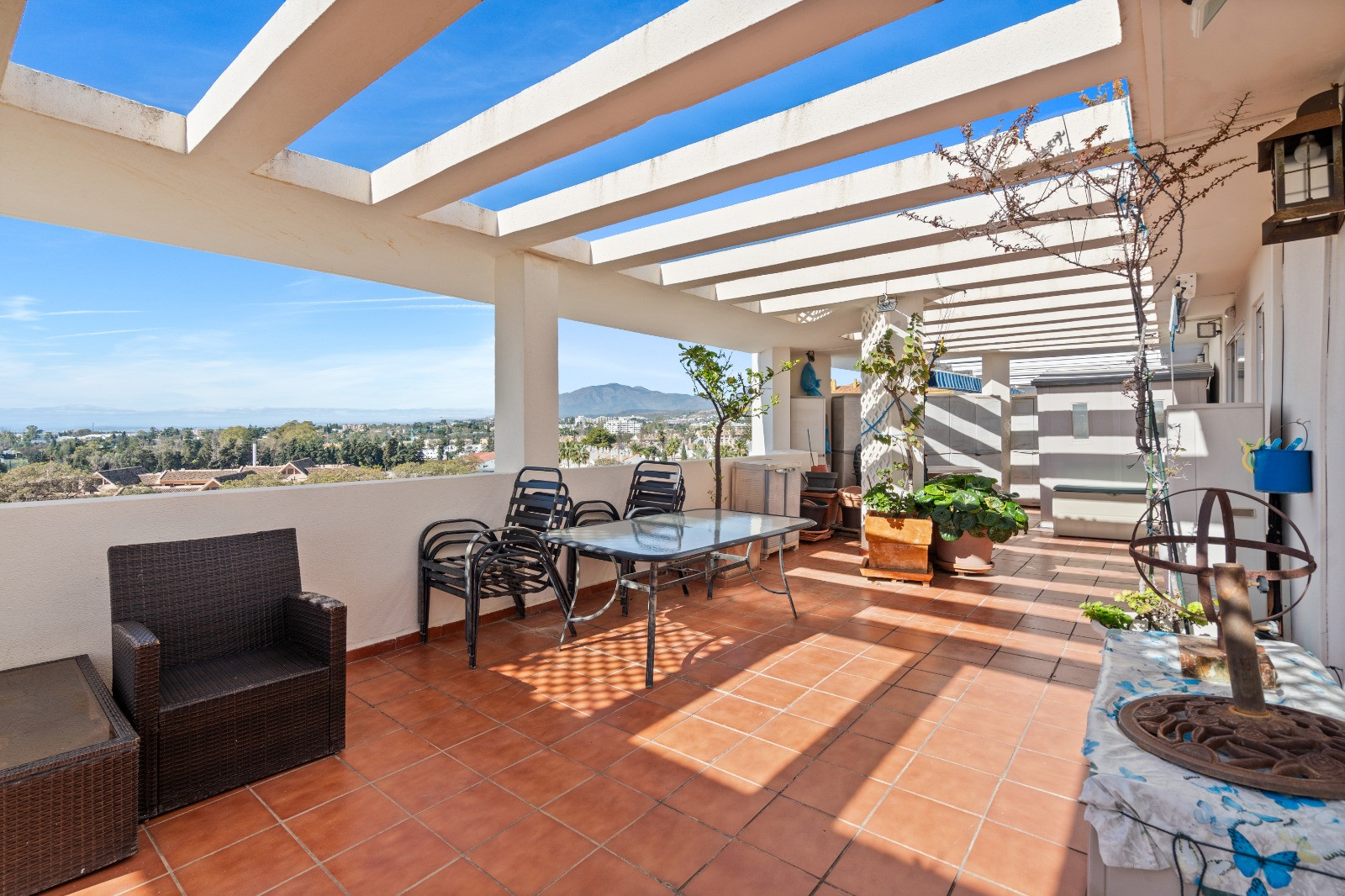 3 Bedroom Penthouse in San Pedro de Alcántara - Photo 3