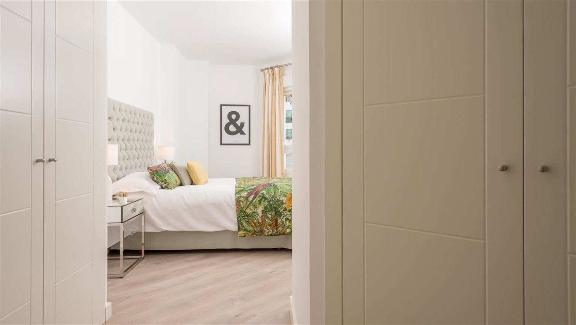 3 Bedroom Apartment in Marbella - Photo 5