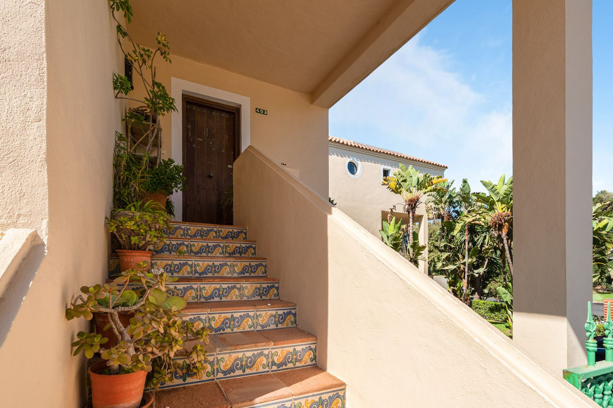 3 Bedroom Penthouse in Casares - Photo 23