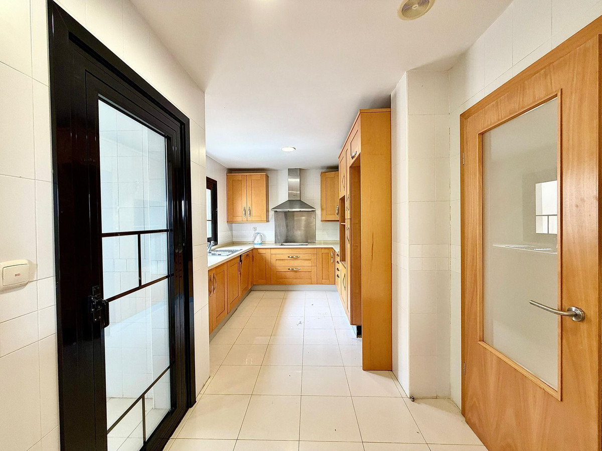 4 Bedroom Apartment in Marbella - Foto 13