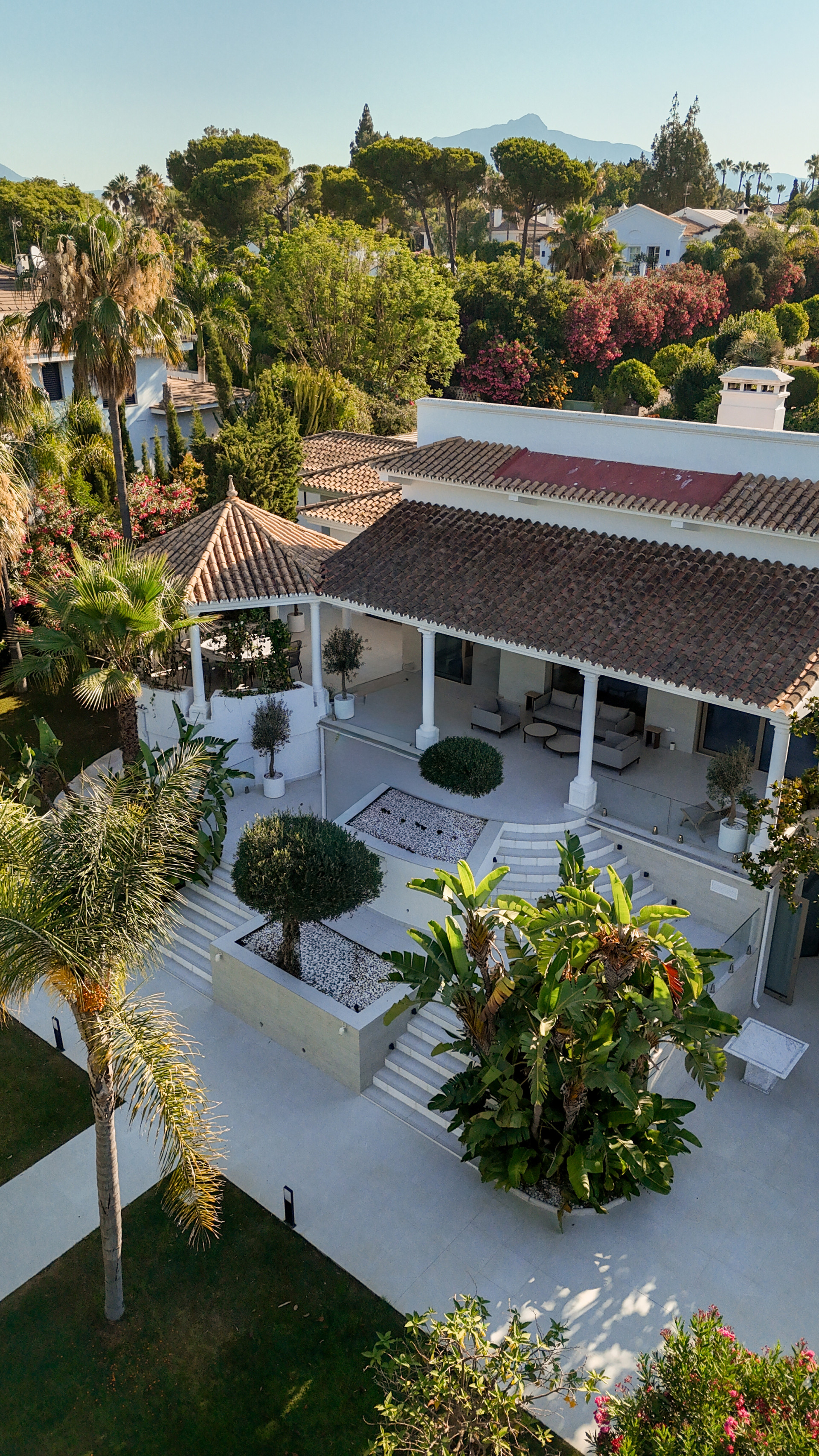 6 Bedroom Villa in San Pedro de Alcántara - Photo 9