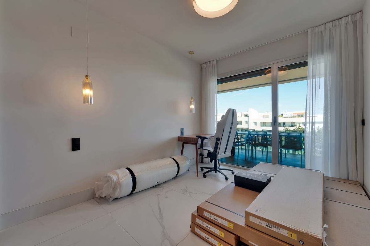3 Bedroom Apartment in San Pedro de Alcántara - Photo 17