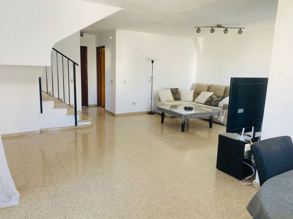 3 Bedroom Townhouse in Estepona - Foto 3
