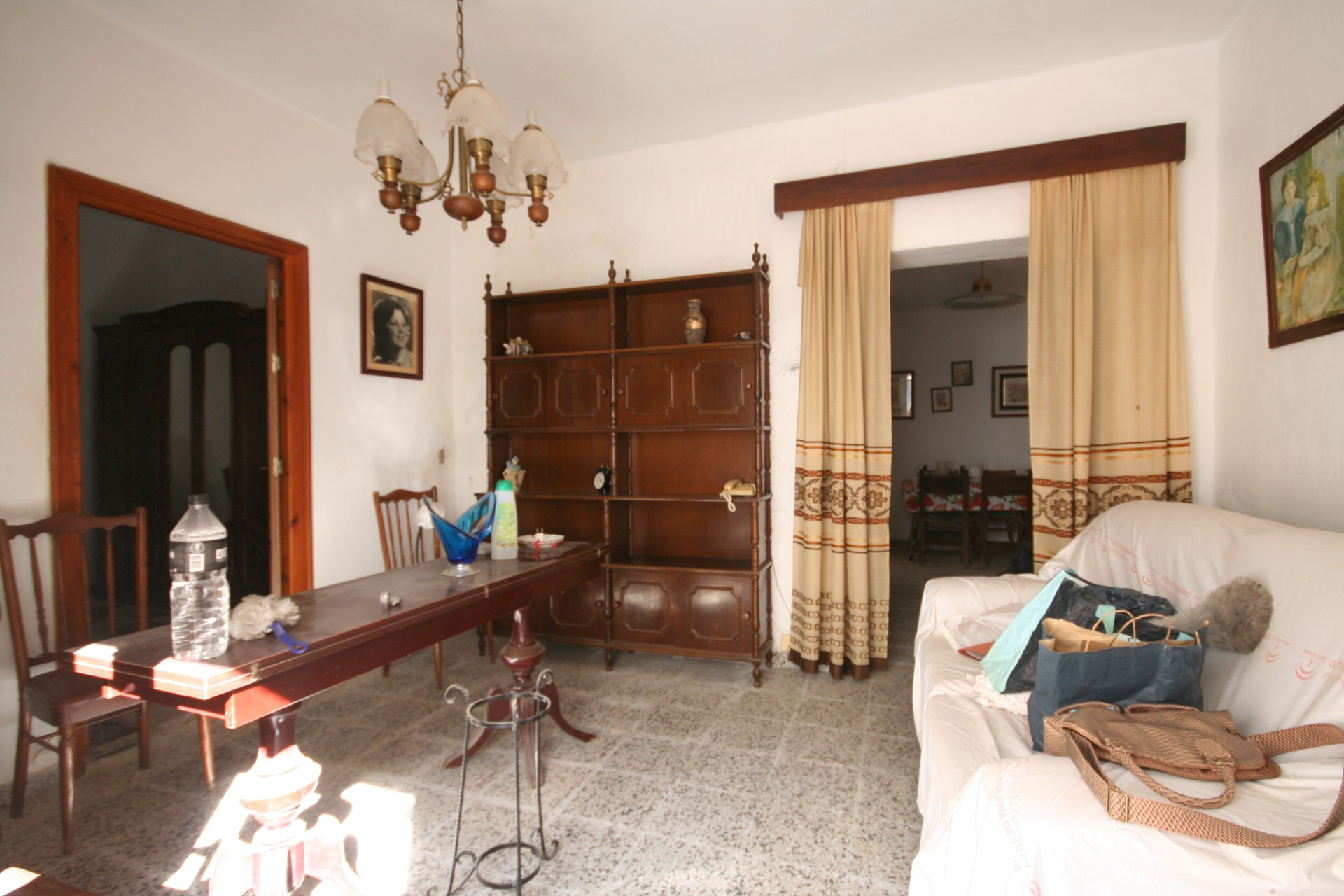 4 Bedroom Townhouse in Estepona - Photo 2