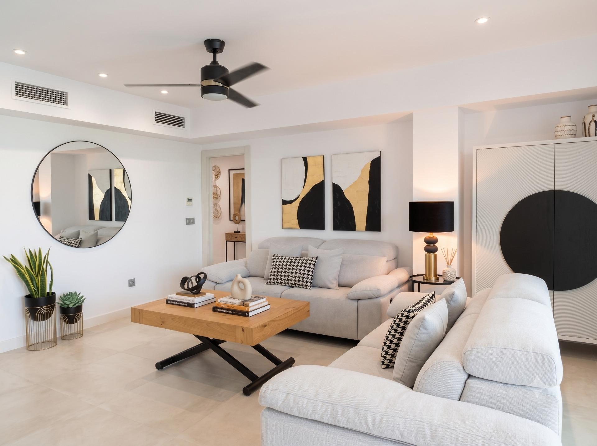 3 Bedroom Apartment in Torremolinos - Photo 9