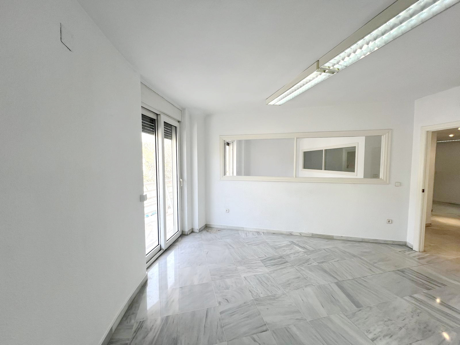 2 Bedroom Apartment in Marbella - Photo 9