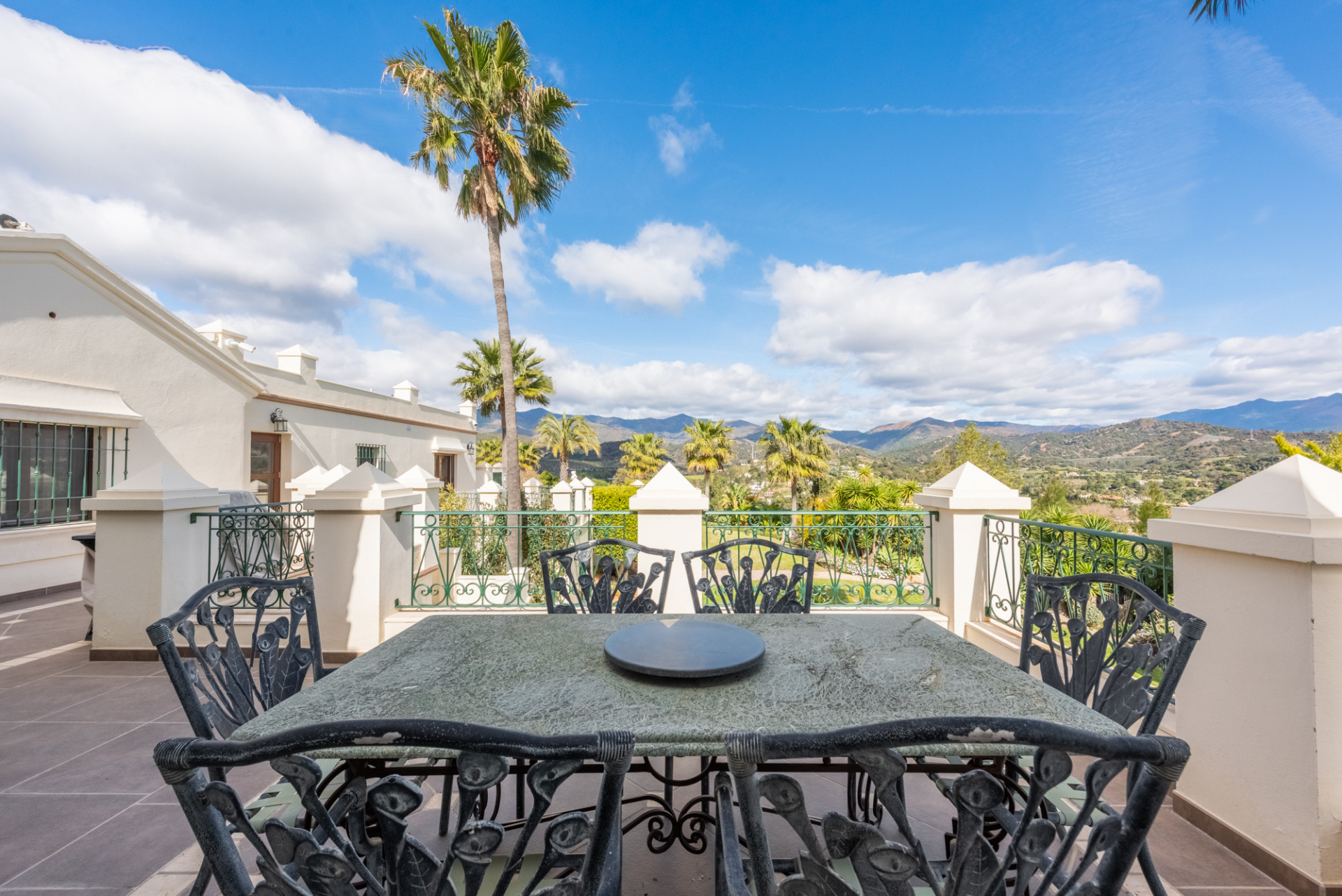 6 Bedroom Villa in Estepona - Фото 18