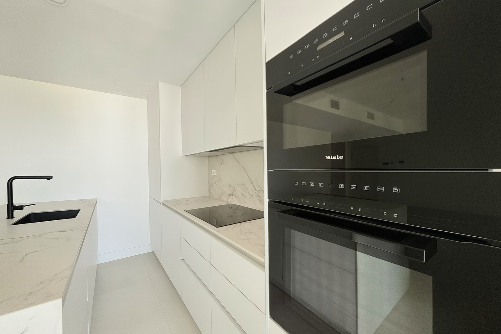 2 Bedroom Apartment in Fuengirola - Photo 14