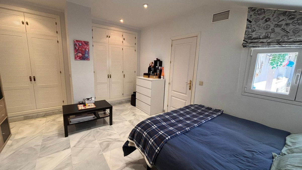 Apartamento com 4 quartos com vista mar em Málaga, Espanha – Foto 11