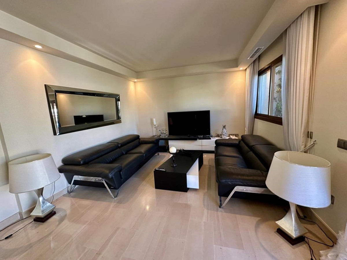 Apartamento com 3 quartos com piscina em Málaga, Espanha – Foto 8