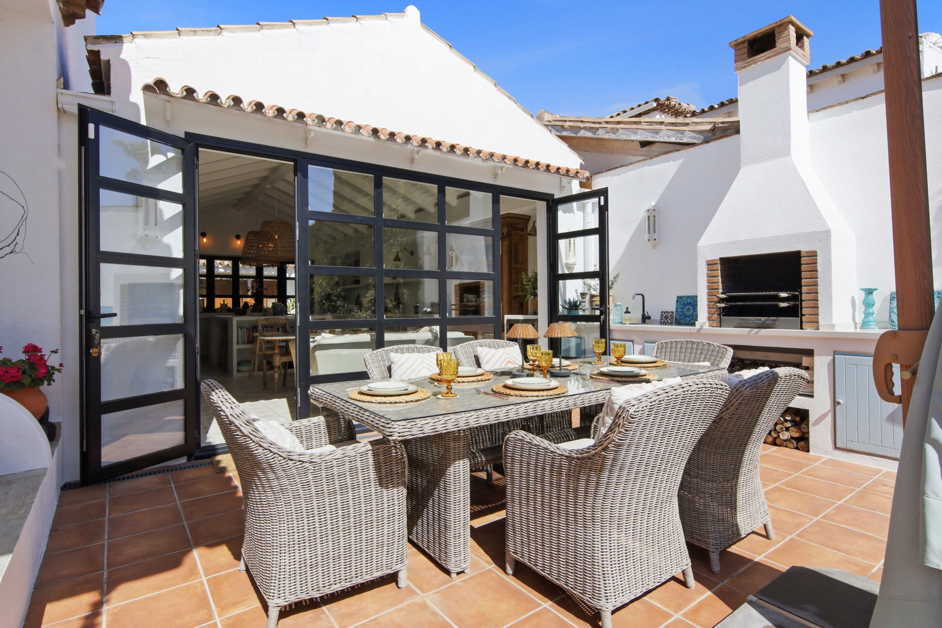 4 Bedroom Villa in Marbella - Photo 8