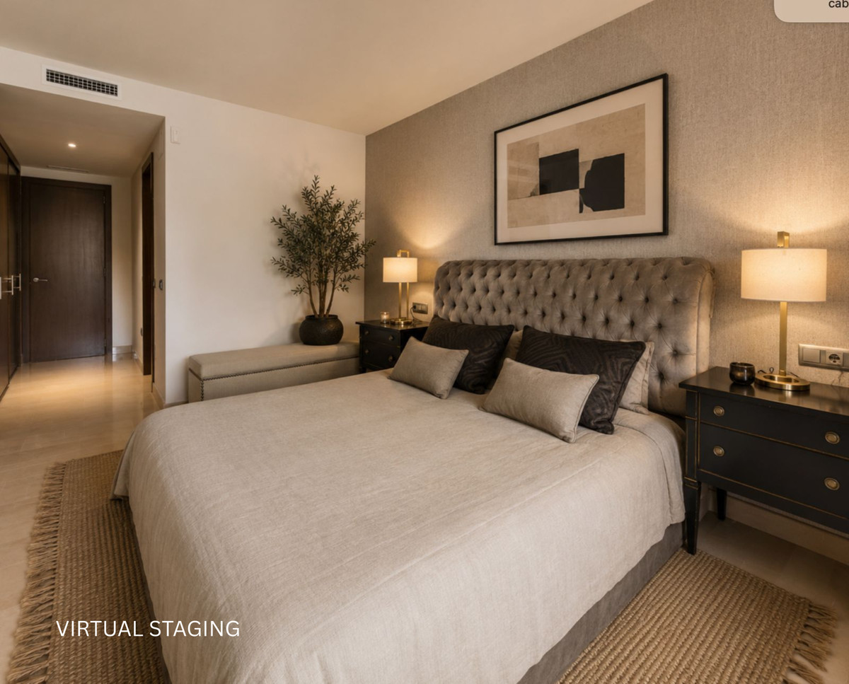2 Bedroom Apartment in Marbella - Photo 11