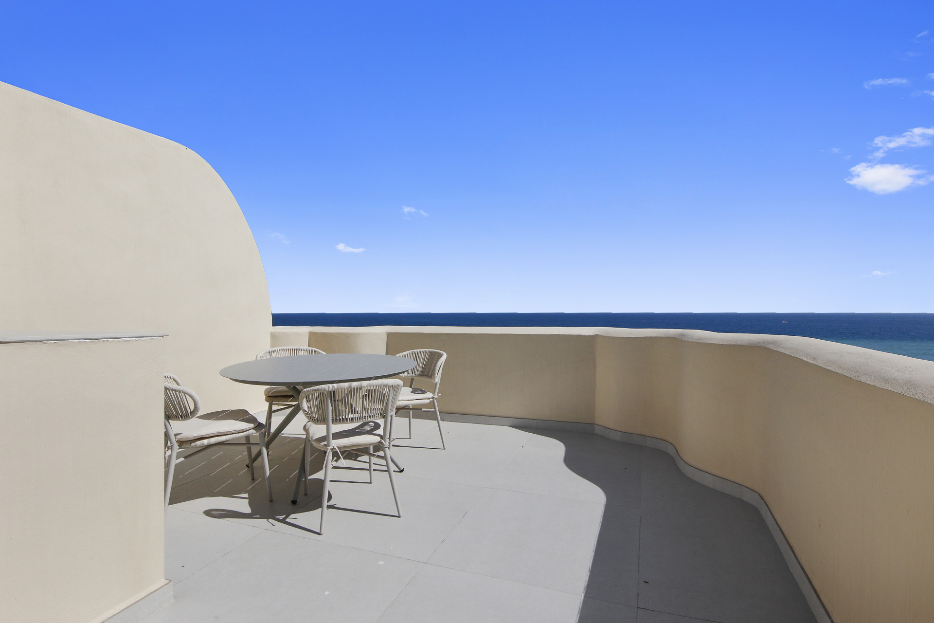 1 Bedroom Penthouse in Estepona - Foto 12