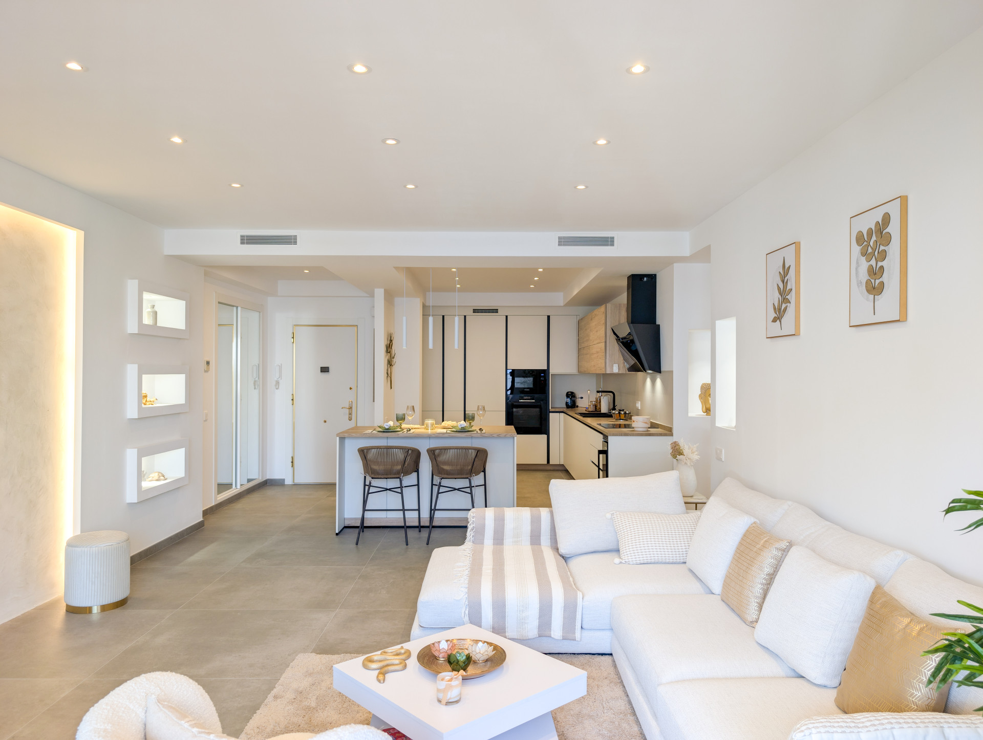 2 Bedroom Apartment in San Pedro de Alcántara - Photo 3