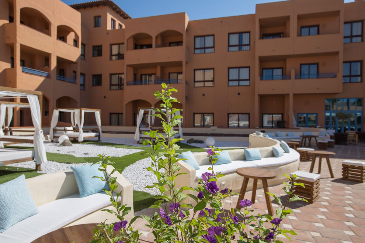 1 Bedroom Apartment in Estepona - Foto 24